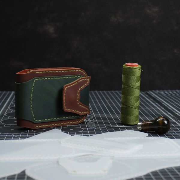 Acrylic template for making a Bifold wallet 02